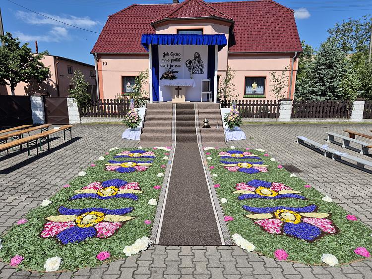 Rok 2026 - ołtarz parafian z Dziedzic (fot. J.Stefanowski)