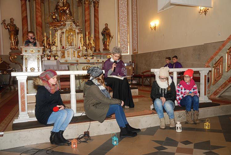 Historia św. Mikołaja w wykonaniu Marianek